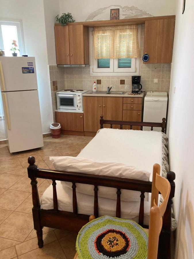 Agkyra Rooms Aladhinon Exterior foto